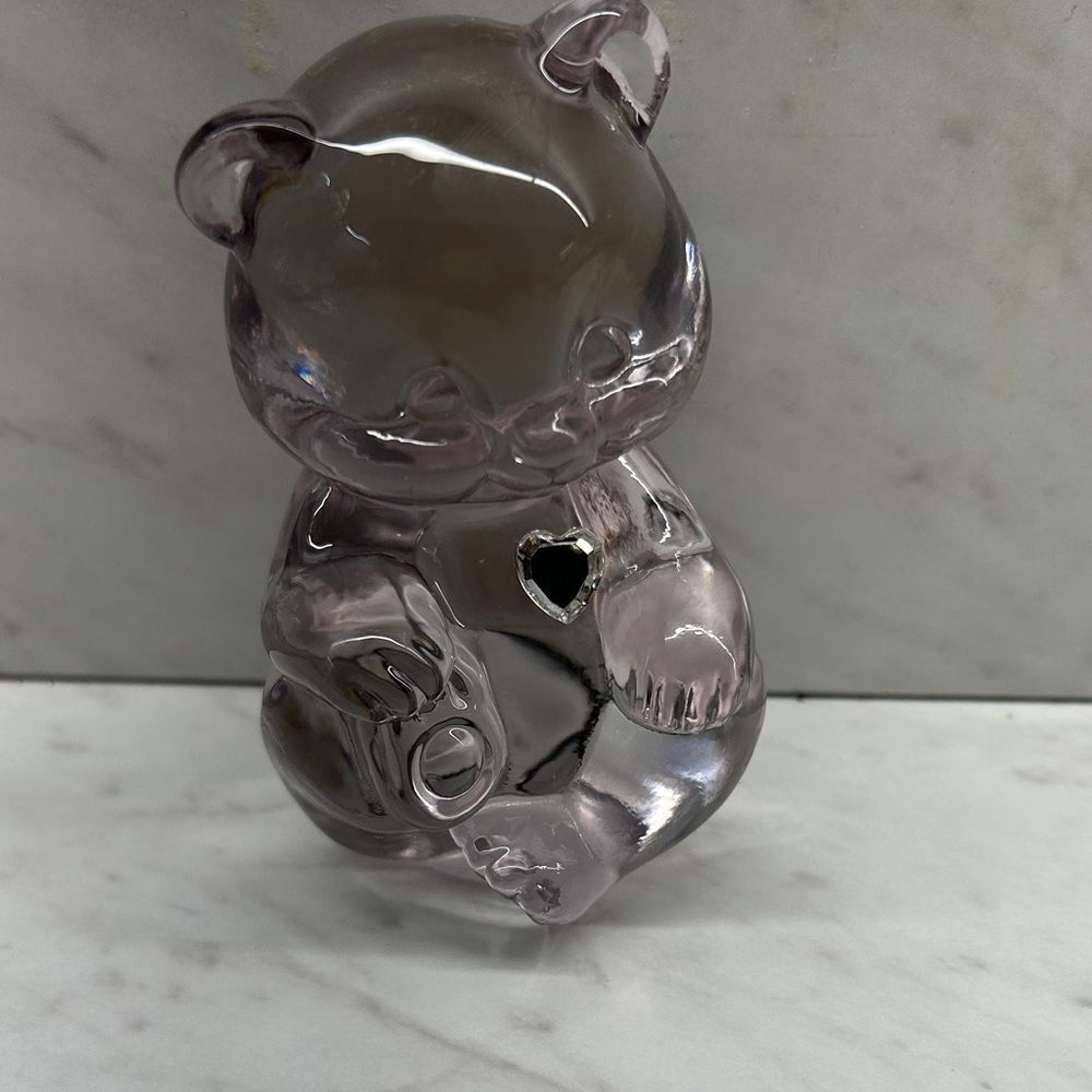 Fenton Glass Bear with Silver Heart Accent Preowned